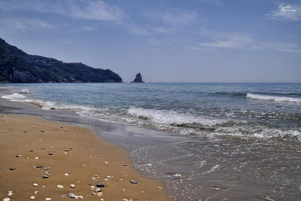 Rolandos Apartments Agios Gordios  Exteriör bild